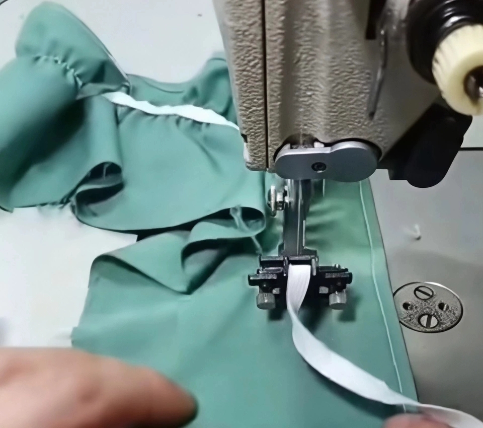 工業用ミシン押さえ金具、ゴムバンド、レース、ウェビング用調整 - Textile Sewing Machines のレビューと価格