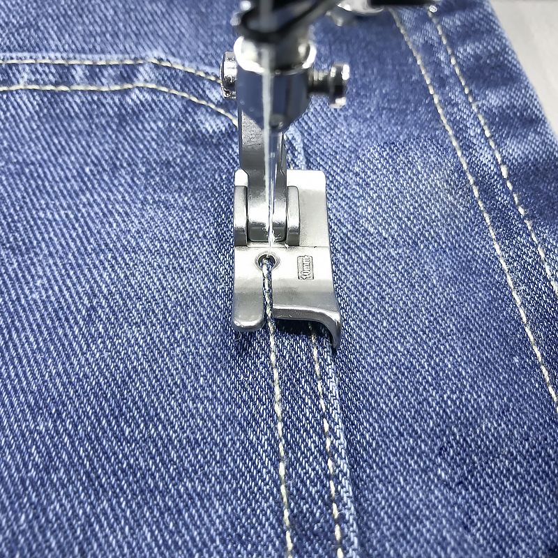 工業用フラットミシン右ブロッキングエッジ押え。トップステッチ - Textile Sewing Machines のレビューと価格