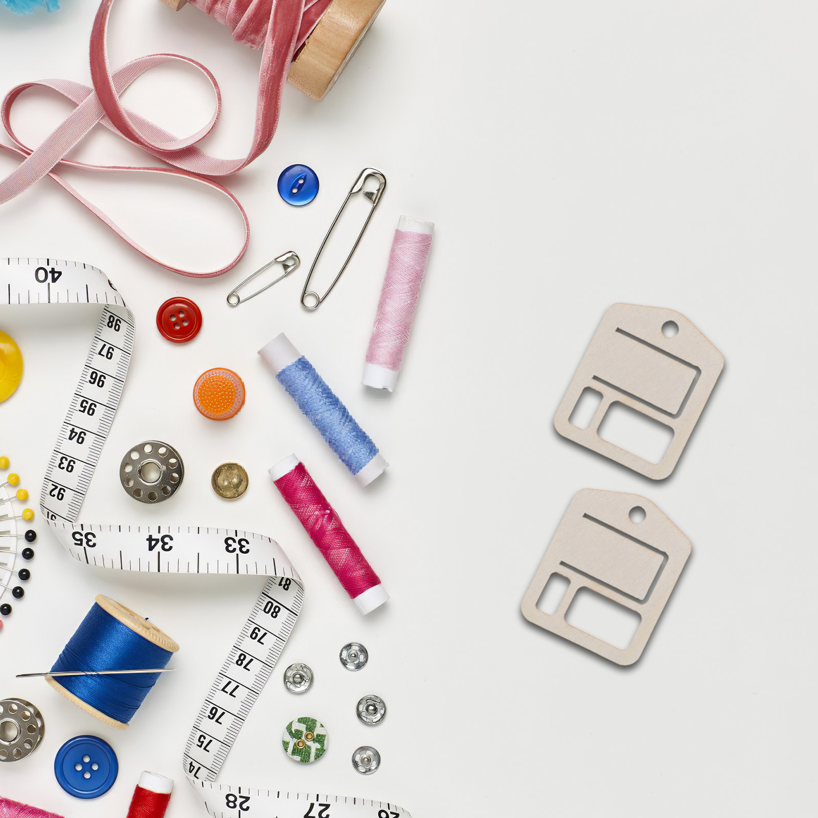 100個入り 木製 クラフト糸オーガナイザー 刺繍糸 ドロッ - Bobbin Organizer Box のレビューと価格